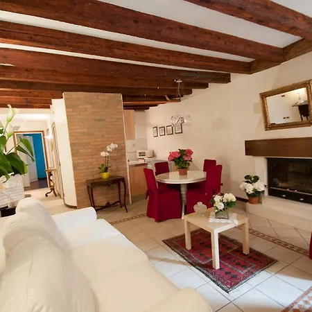 Residenza Venezia Cortina Apartament